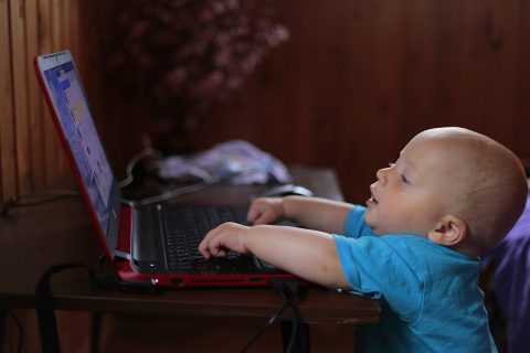 Zum Artikel "Do Algorithms harm our Kids?"