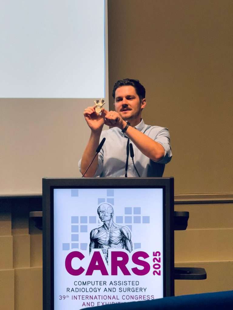 Max Rohleder Wins “Bench-to-Bedside Award” at IPCAI 2025